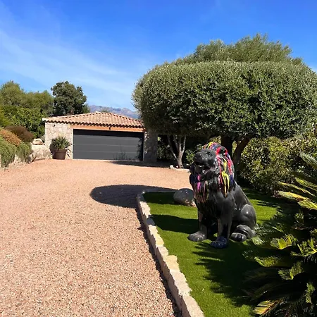 Casa Sarra Di Pinarello Pinarellu (Corsica)